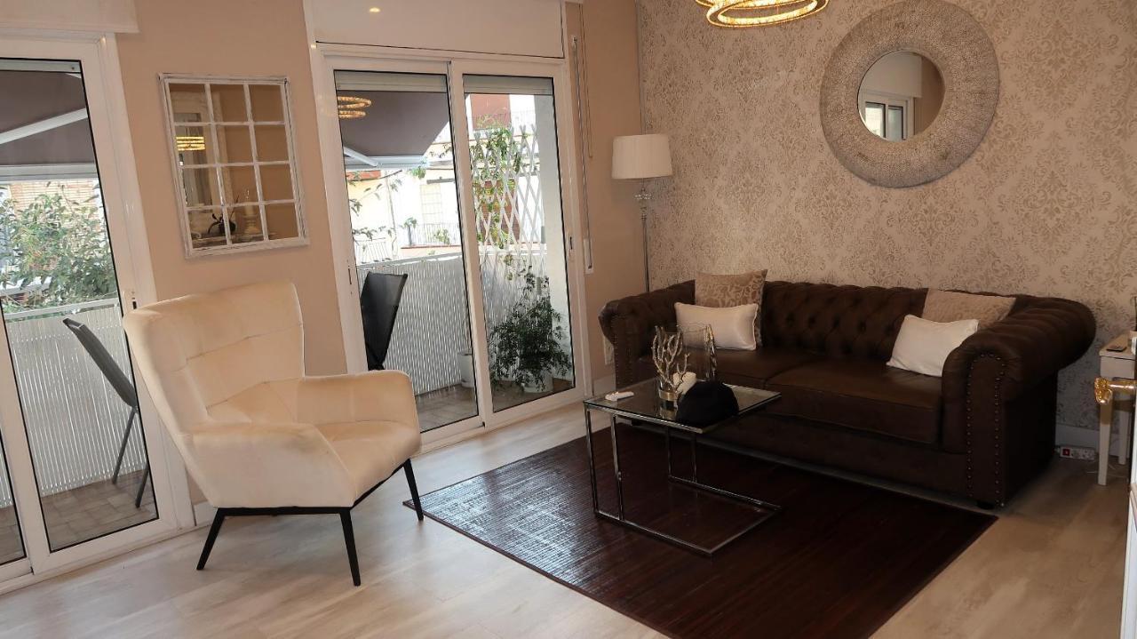 Entire Apartment , 2 Bedrooms Newly Remodeled Center Sitges Barcelona Exteriör bild