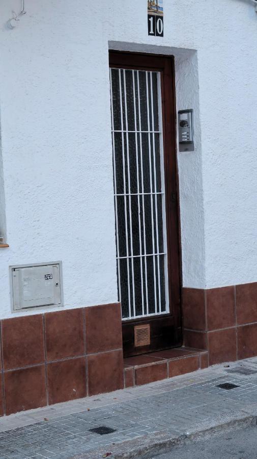 Entire Apartment , 2 Bedrooms Newly Remodeled Center Sitges Barcelona Exteriör bild